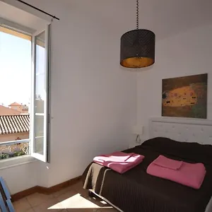  Appart hôtel Le Clos Des Galejades